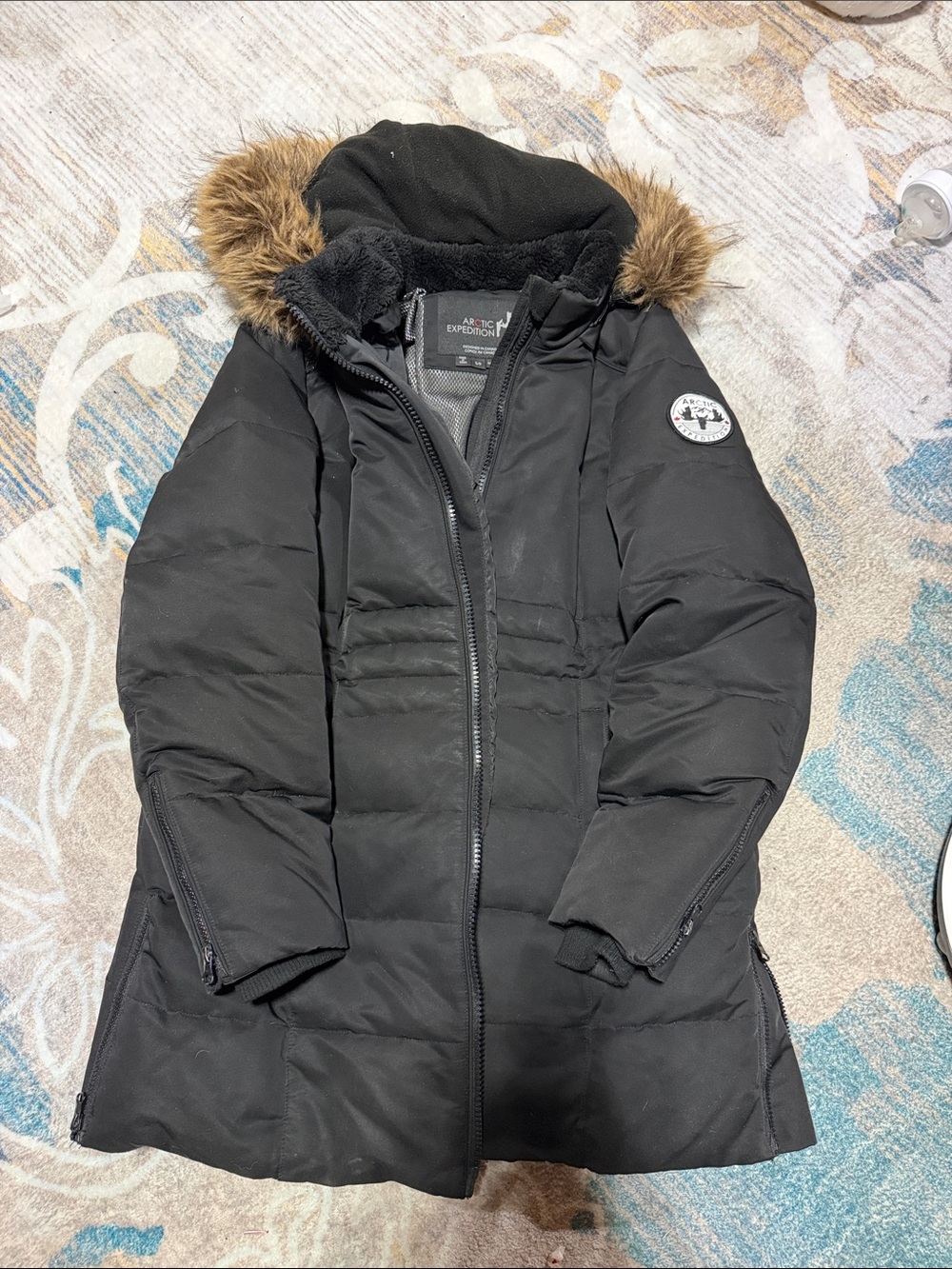 Women’s Arctic Expedition Coat size Small Black